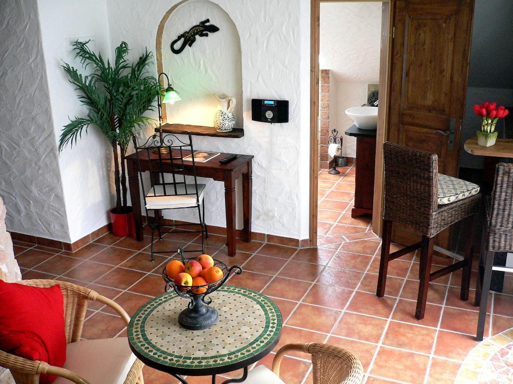 Apartmenthaus Casa Palma Buehl  Phòng bức ảnh