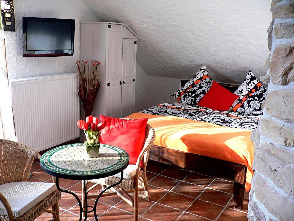 Apartmenthaus Casa Palma Buehl  Phòng bức ảnh